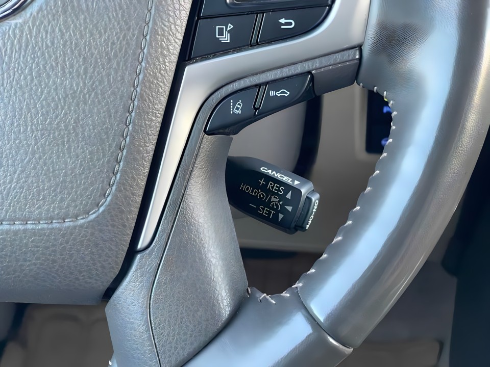 Toyota Land Cruiser 2.8D Invincible - foto 16