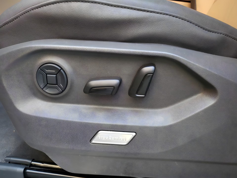 Volkswagen Touareg TDI V6 4x4 - foto 21