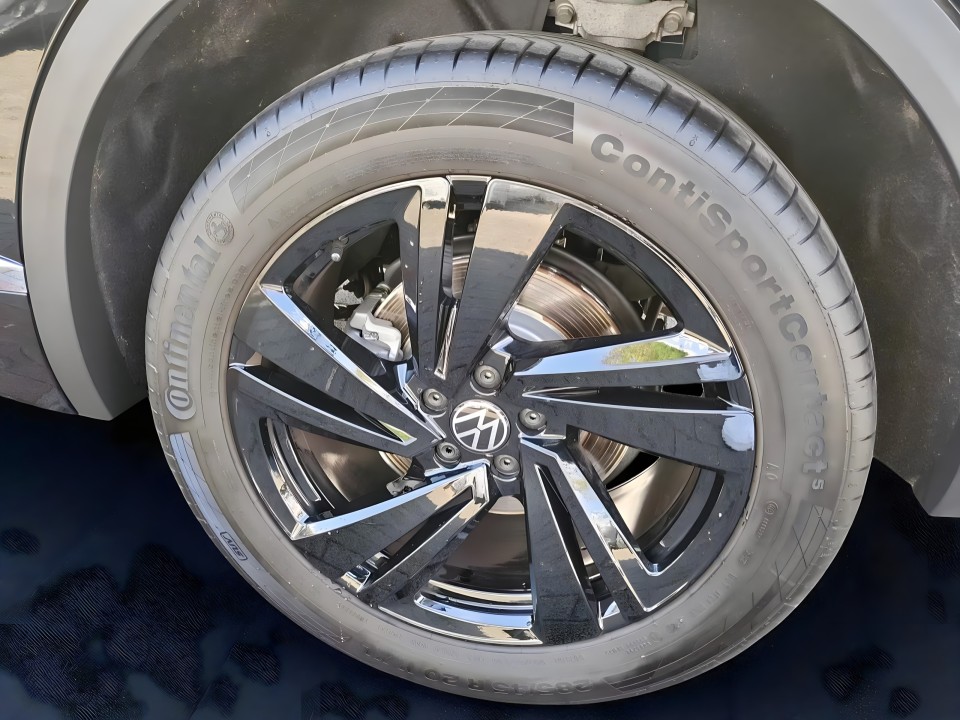 Volkswagen Touareg TDI V6 4x4 - foto 26