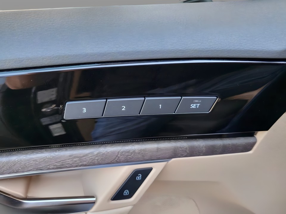 Volkswagen Touareg TDI V6 4x4 - foto 18