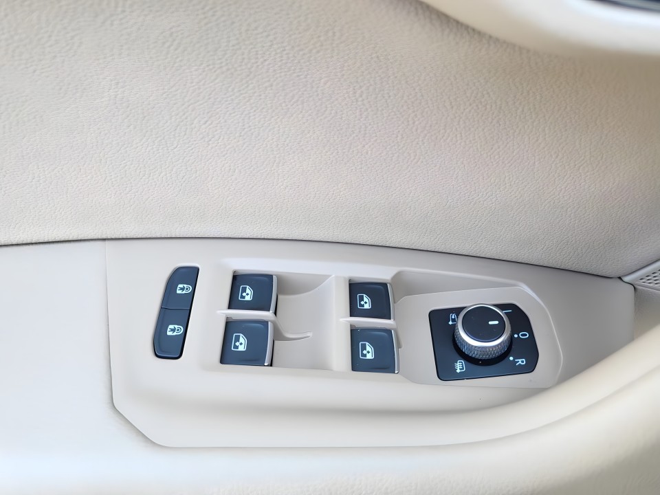 Volkswagen Touareg TDI V6 4x4 - foto 22