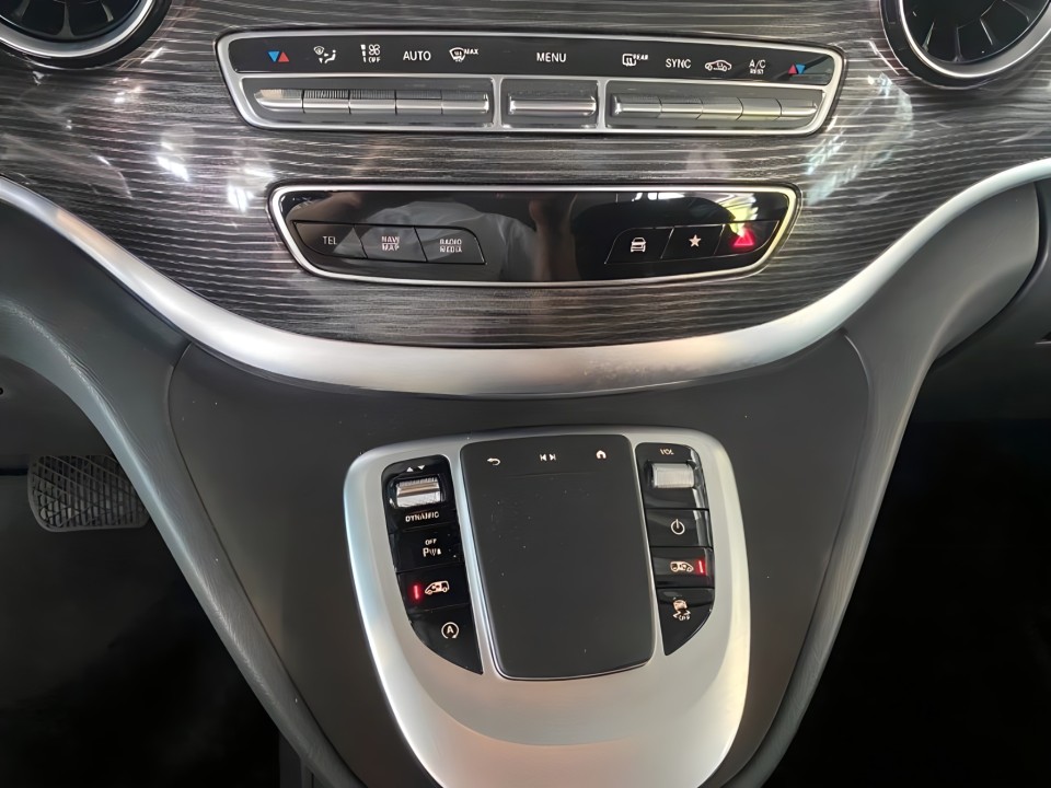 Mercedes-Benz V 300 d 4MATIC - foto 11