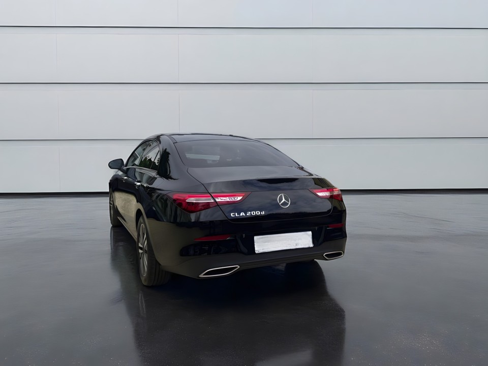 Mercedes-Benz CLA 200d (5)