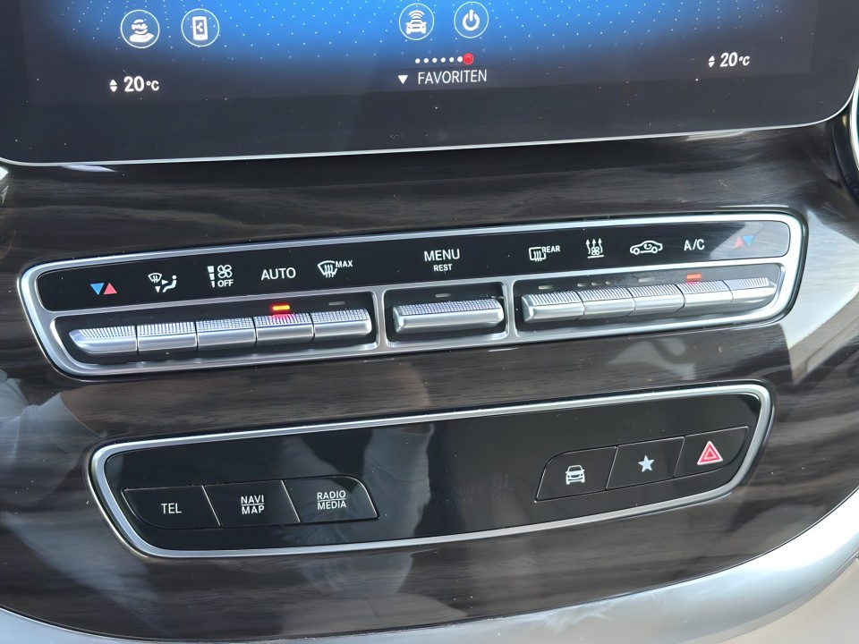 Mercedes-Benz V 300 d Extralang 4Matic 9G-TRONIC AMG Line - foto 20