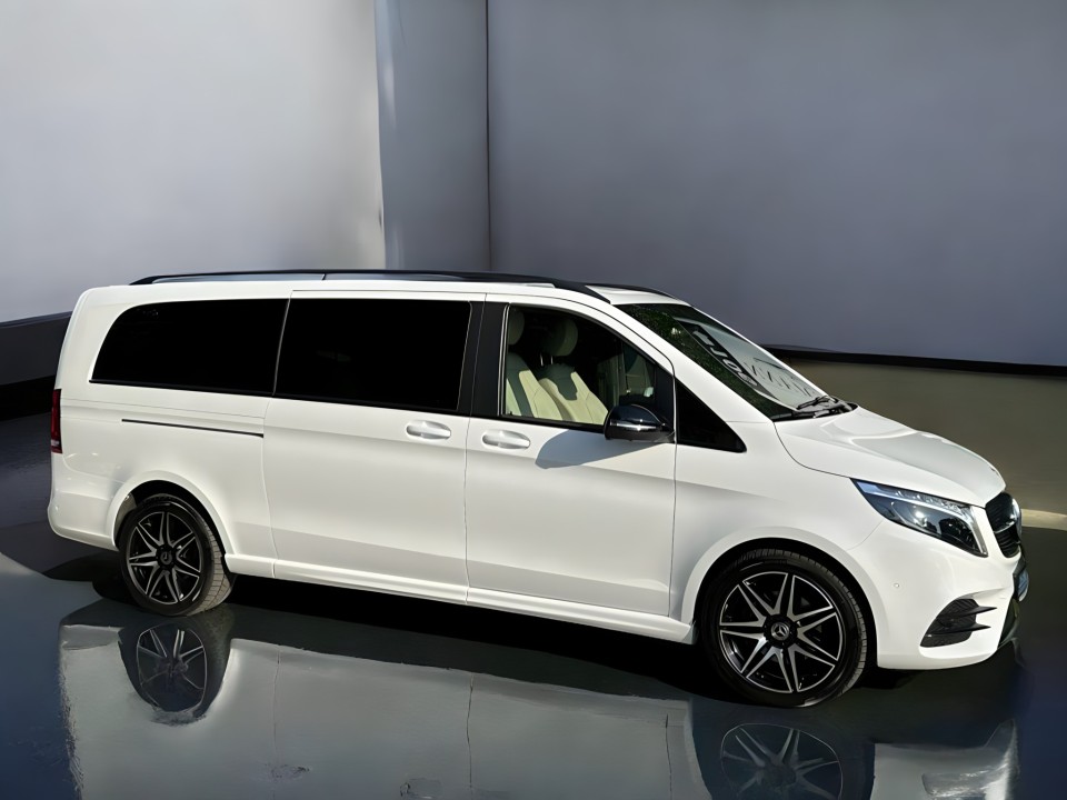 Mercedes-Benz V 300 d Extralang 4Matic 9G-TRONIC AMG Line (2)