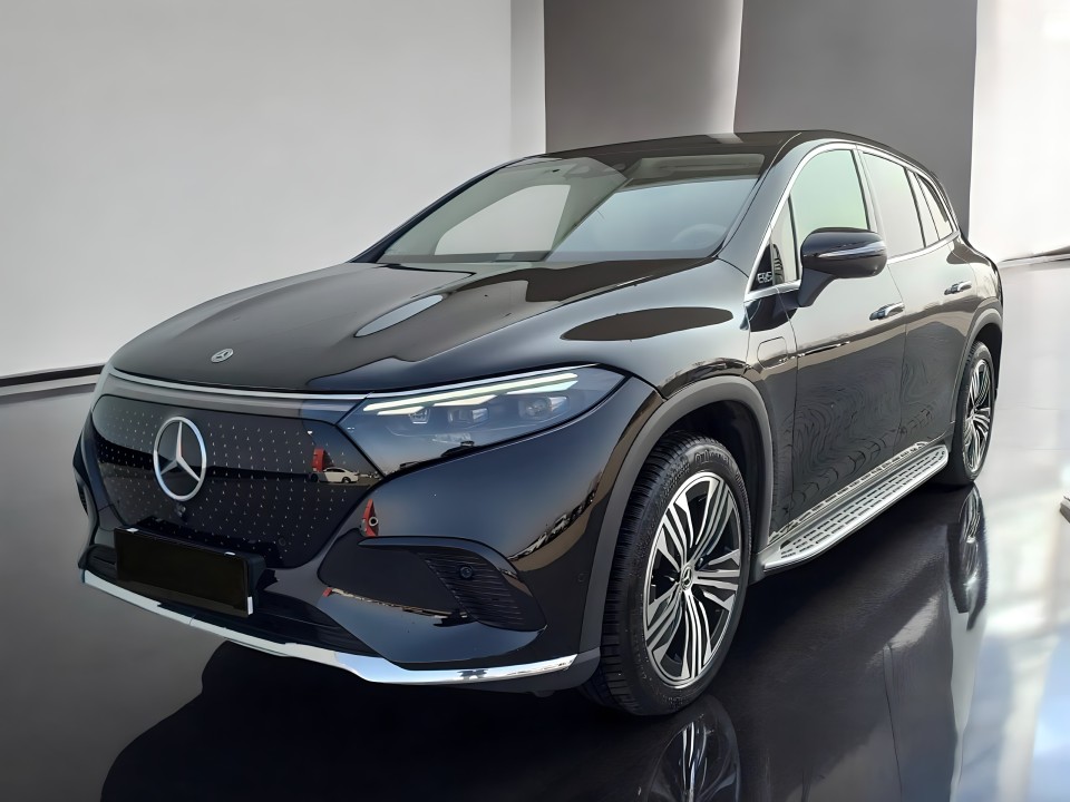 Mercedes-Benz EQS (4)