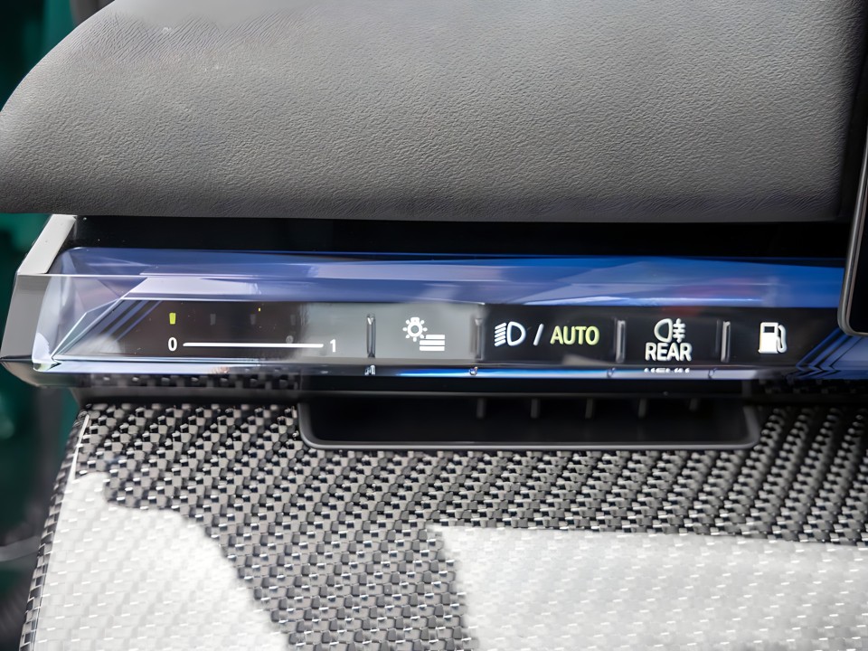 BMW Seria 5 M5 xDrive - foto 15