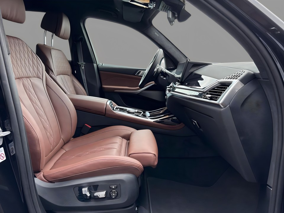 BMW X7 xDrive40i M-Sport - foto 11