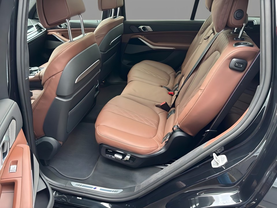 BMW X7 xDrive40i M-Sport - foto 9