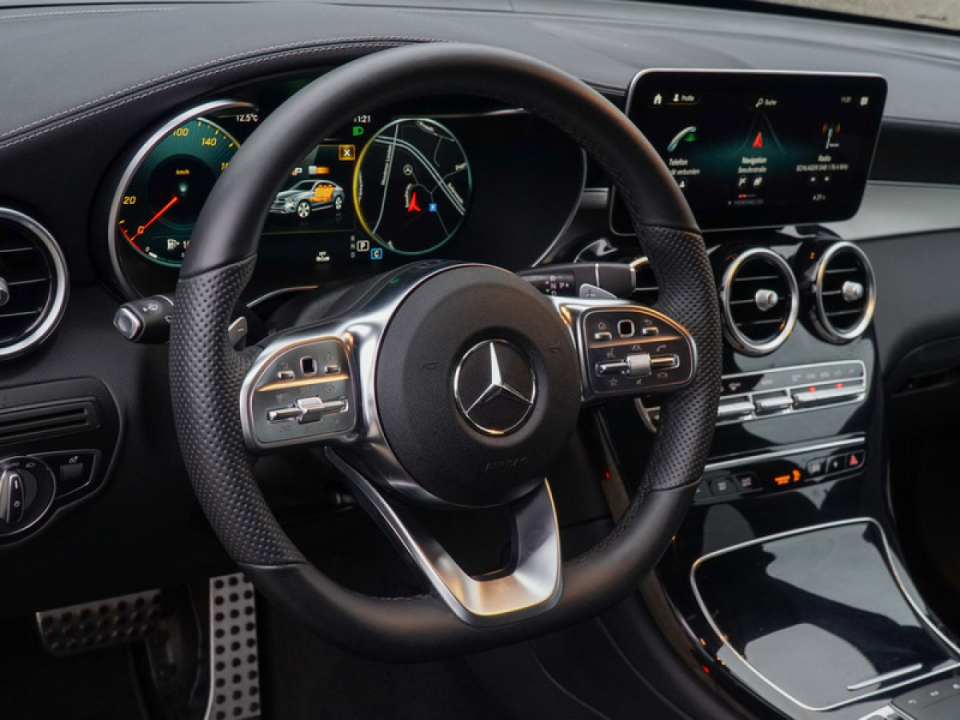 Mercedes-Benz GLC Coupe 200 4Matic AMG Line - foto 8