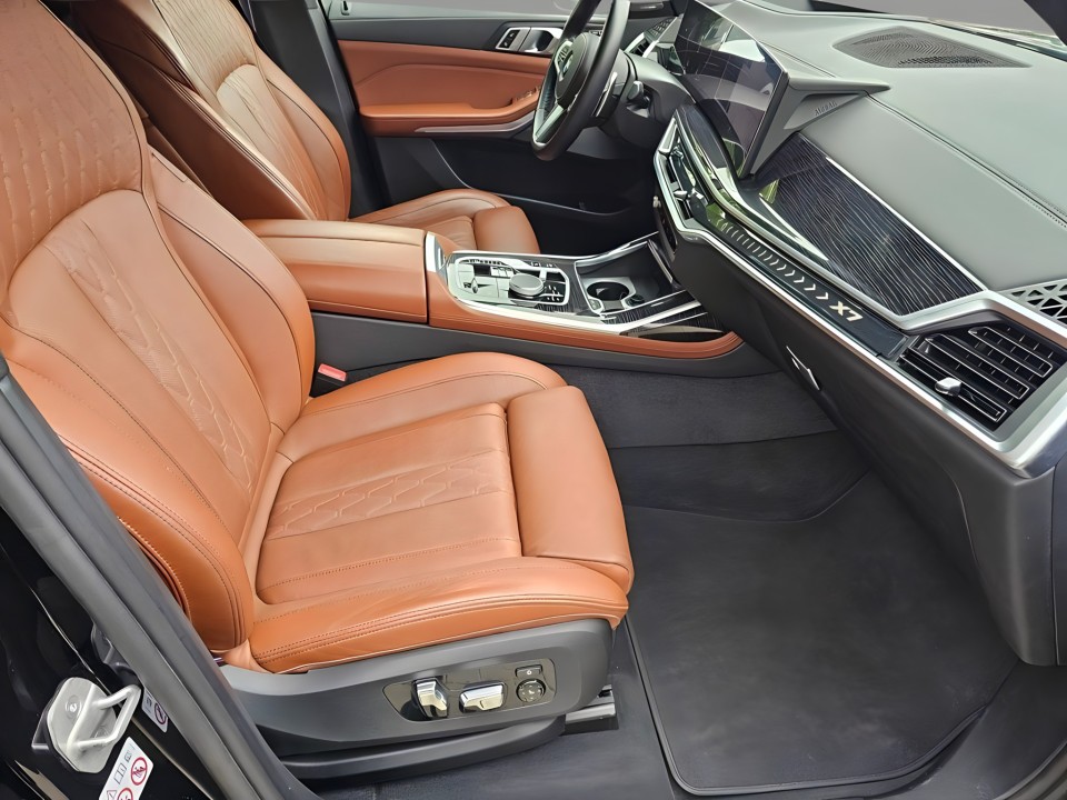 BMW X7 xDrive40i M-Sport - foto 13