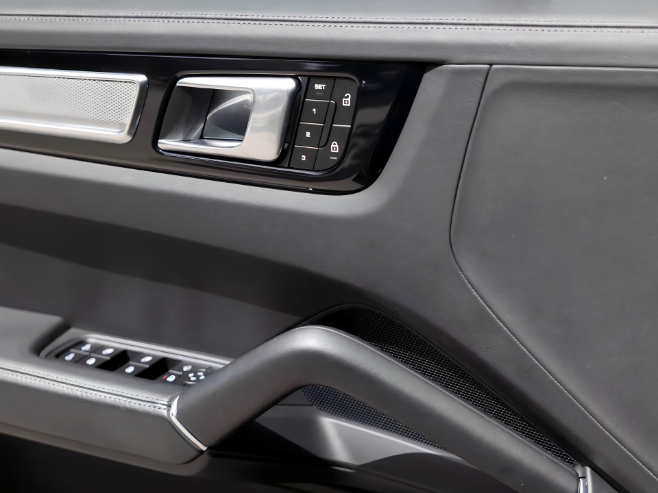 Porsche Cayenne Coupe S Platinum Edition - foto 22