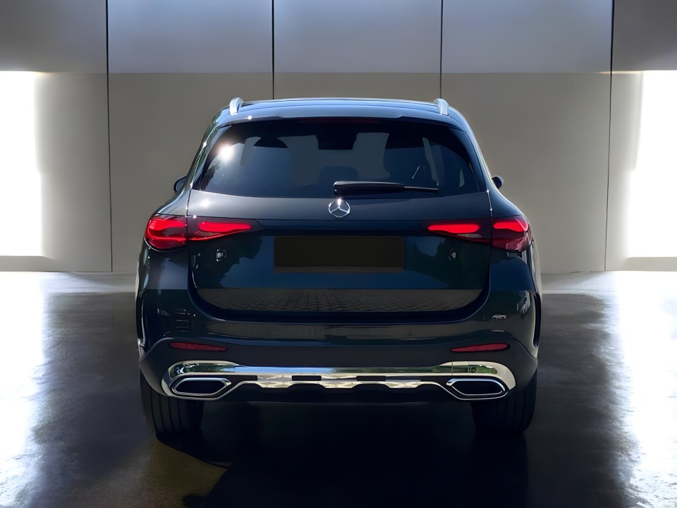 Mercedes-Benz GLC 200 4MATIC AMG Line (3)