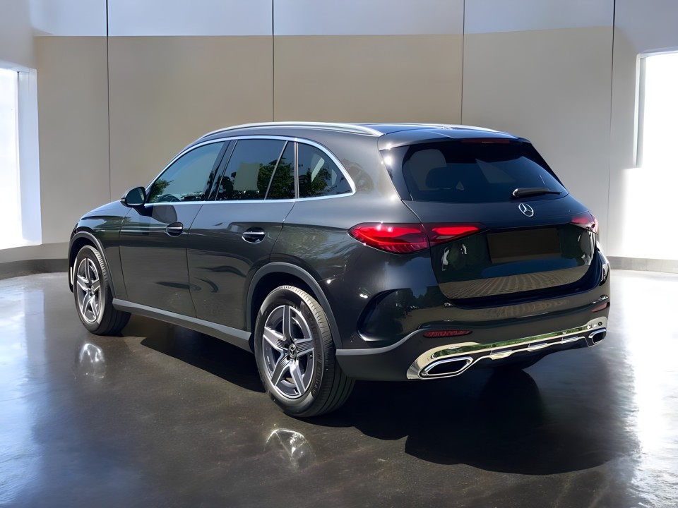 Mercedes-Benz GLC 200 4MATIC AMG Line (4)