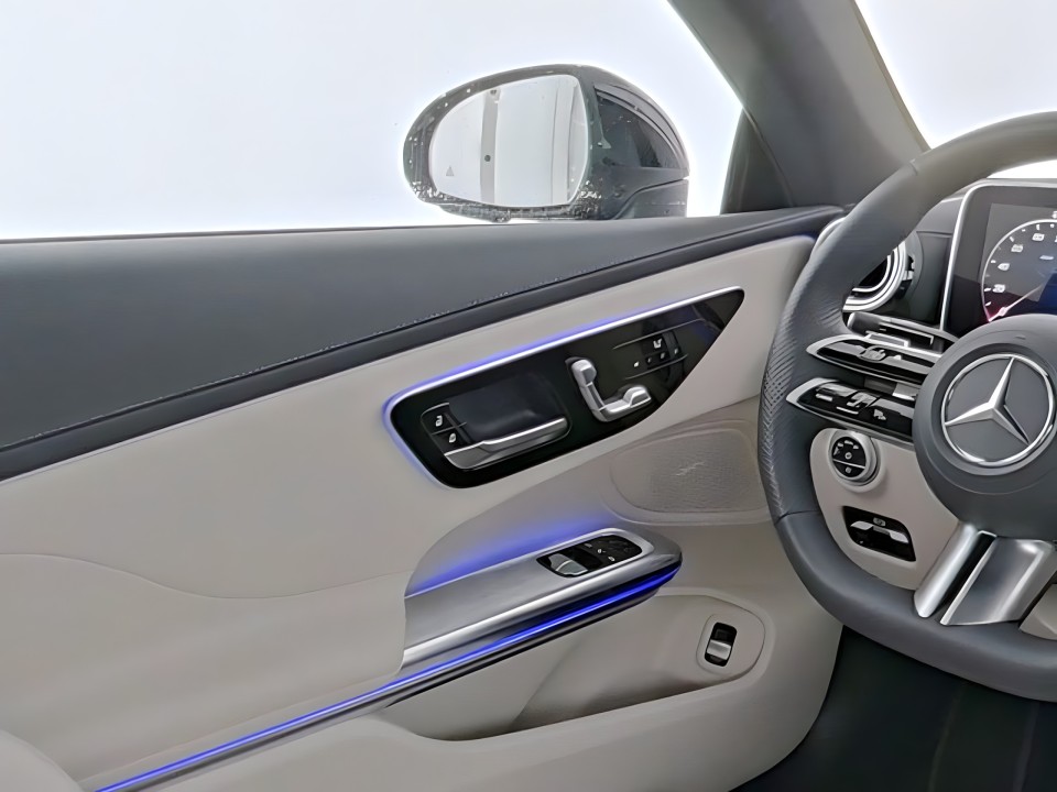 Mercedes-Benz CLE 200 AMG Line - foto 12