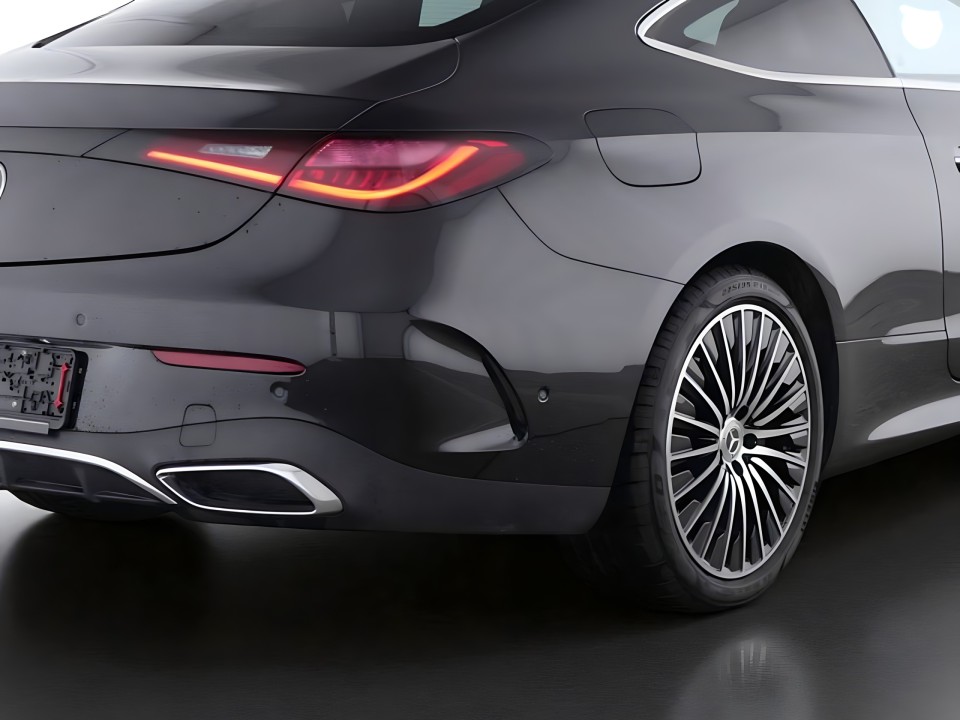 Mercedes-Benz CLE 200 AMG Line - foto 14