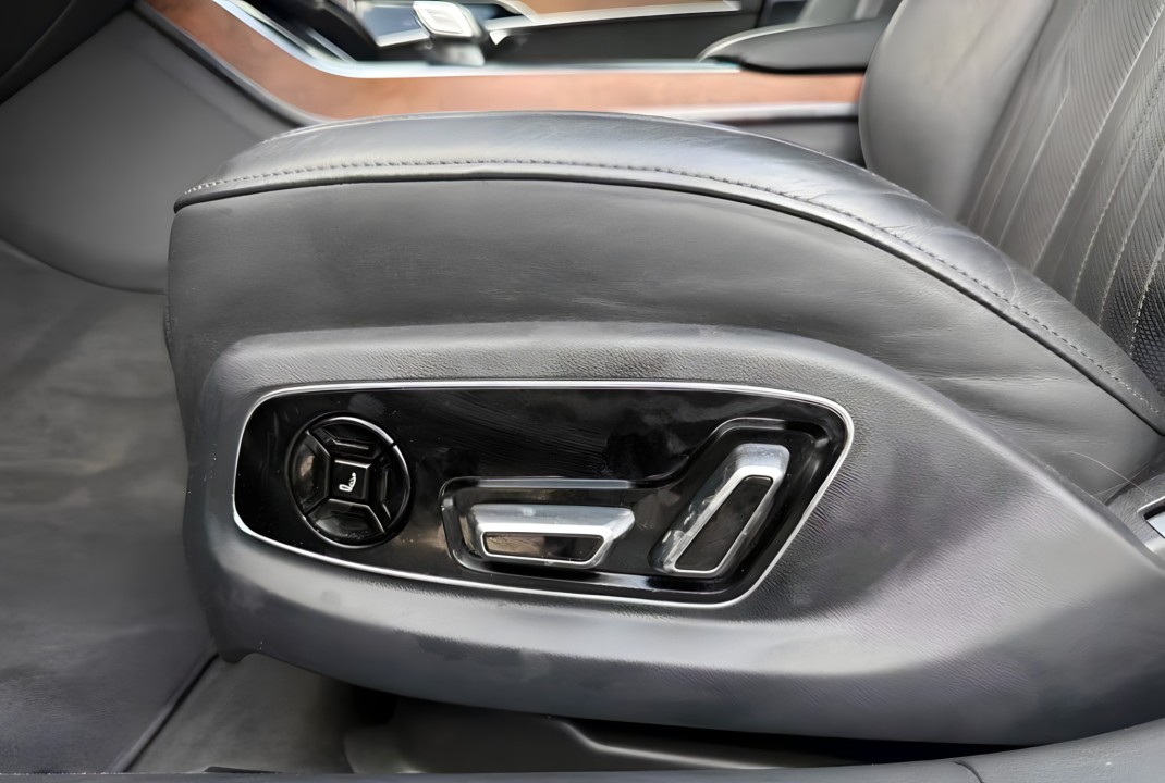 Audi A8 50TDI quattro tiptronic - foto 7