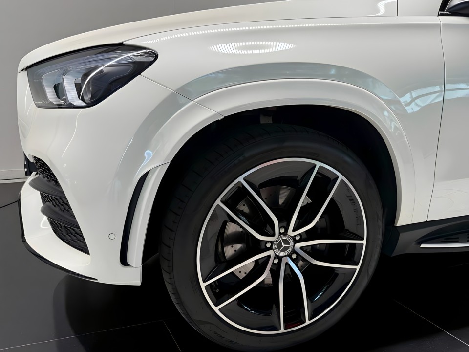 Mercedes-Benz GLE 400d 4MATIC AMG Line - foto 18