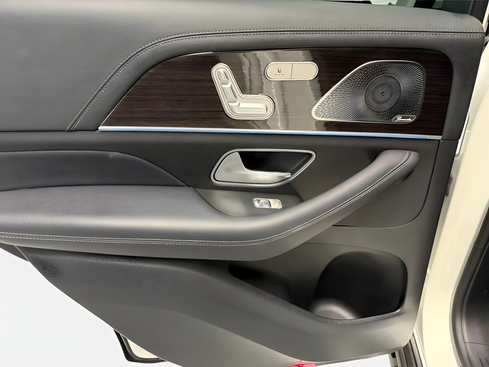 Mercedes-Benz GLE 400d 4MATIC AMG Line - foto 16