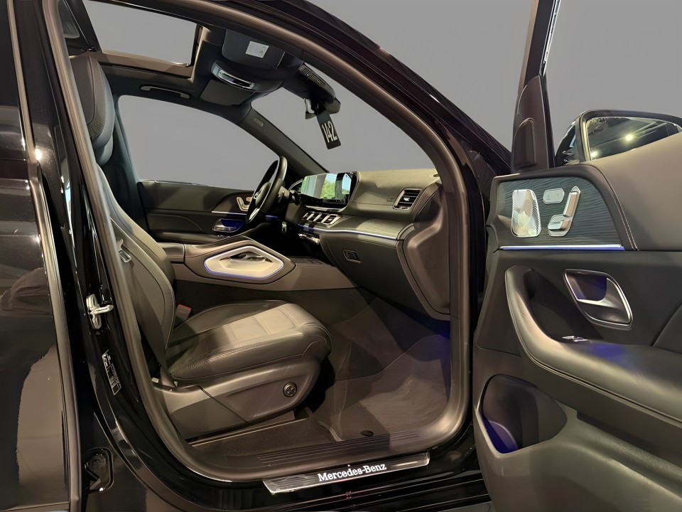 Mercedes-Benz GLE 400d 4MATIC AMG Line - foto 17