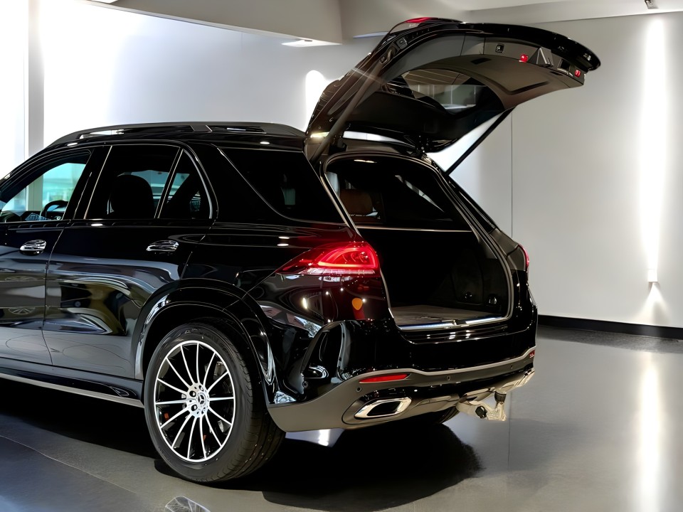 Mercedes-Benz GLE 400d 4MATIC AMG Line - foto 29