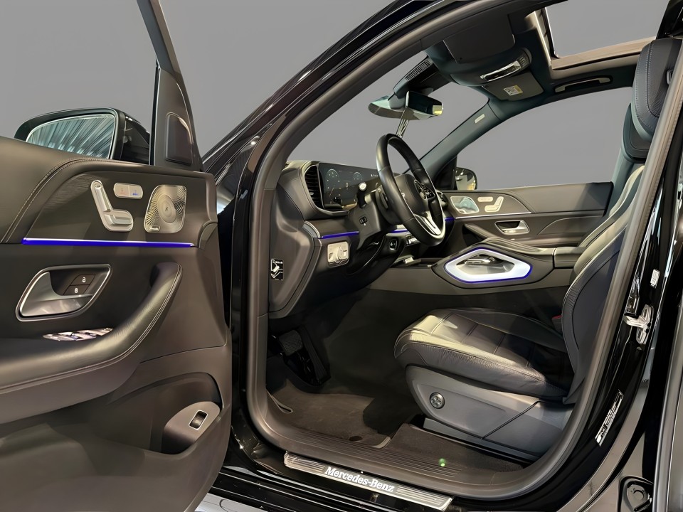 Mercedes-Benz GLE 400d 4MATIC AMG Line - foto 8