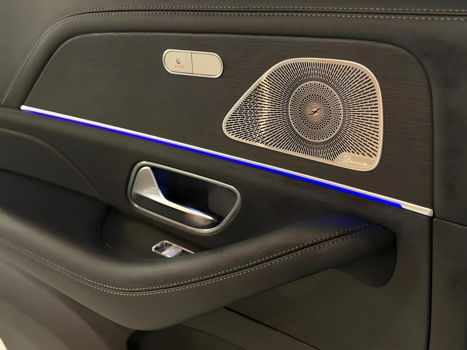 Mercedes-Benz GLE 400d 4MATIC AMG Line - foto 28