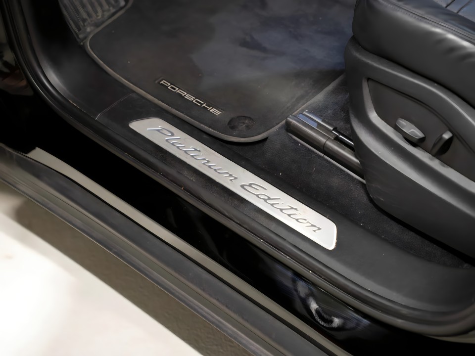 Porsche Cayenne Platinum Edition - foto 25