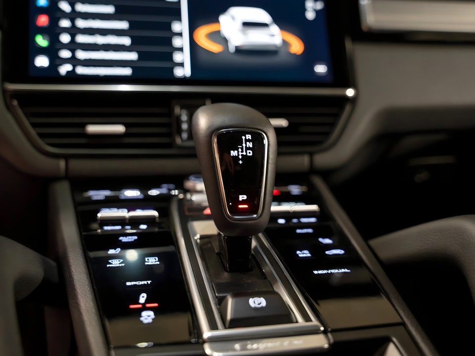 Porsche Cayenne Platinum Edition - foto 16