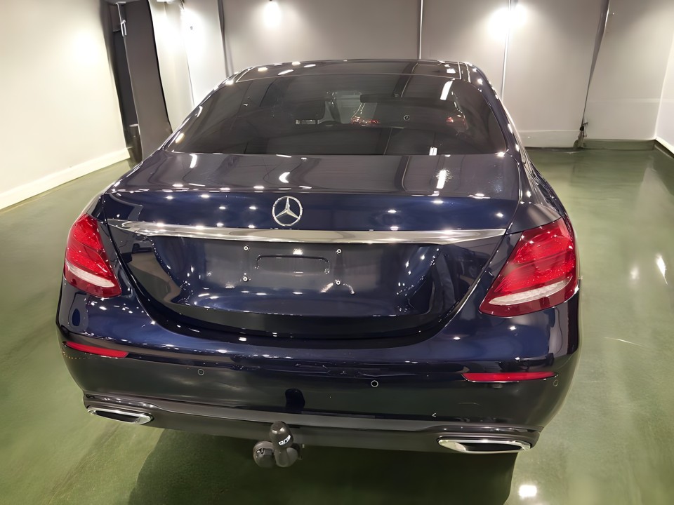 Mercedes-Benz E 200 d 9G-TRONIC Exclusive (3)