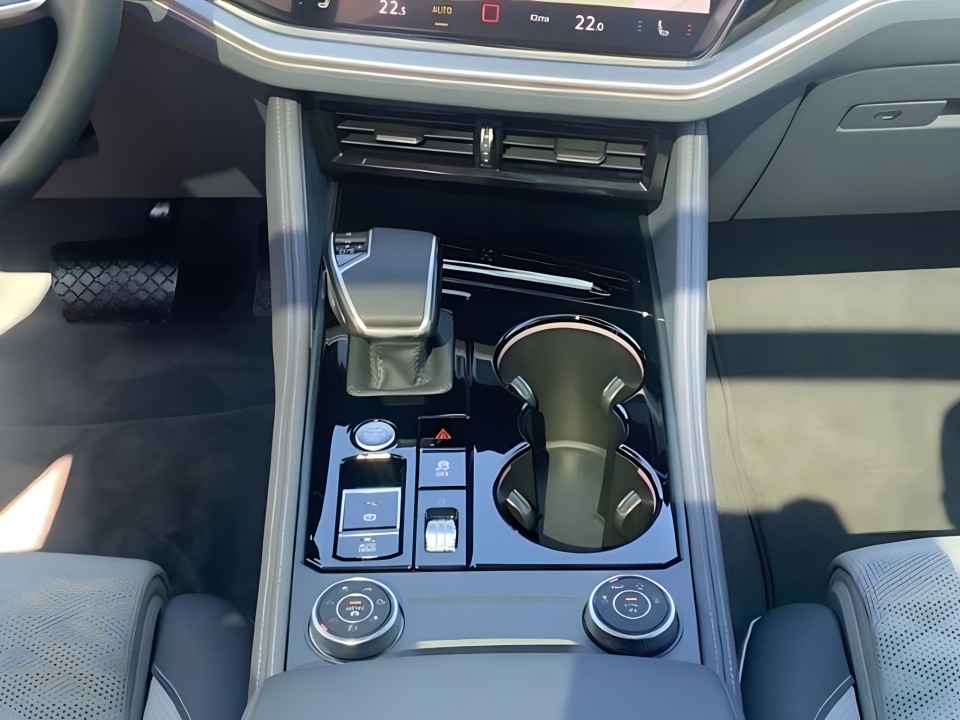 Volkswagen Touareg V6 TDI Elegance - foto 18