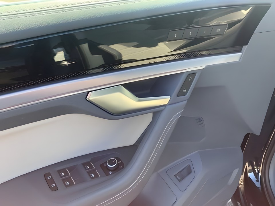 Volkswagen Touareg V6 TDI Elegance - foto 22