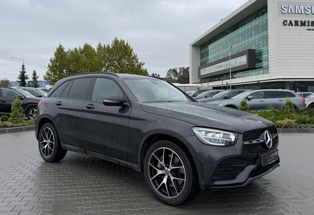 Mercedes-Benz GLC 220d 4MATIC AMG Line (1)
