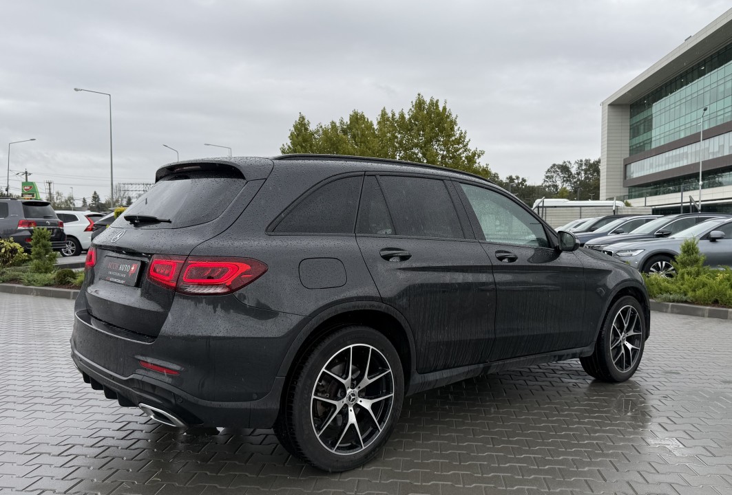 Mercedes-Benz GLC 220d 4MATIC AMG Line (3)