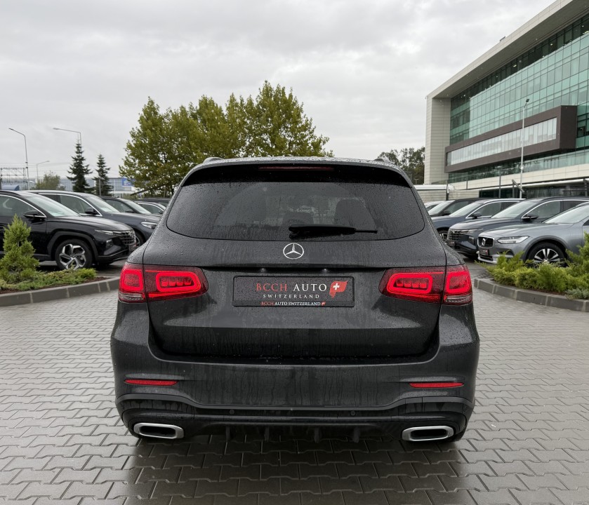Mercedes-Benz GLC 220d 4MATIC AMG Line (4)