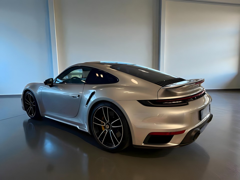 Porsche 911 Turbo S (5)