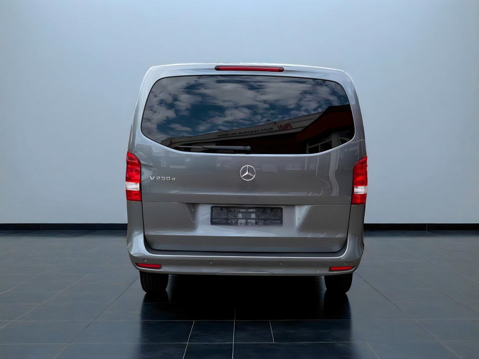 Mercedes-Benz V 250d Extralong (4)