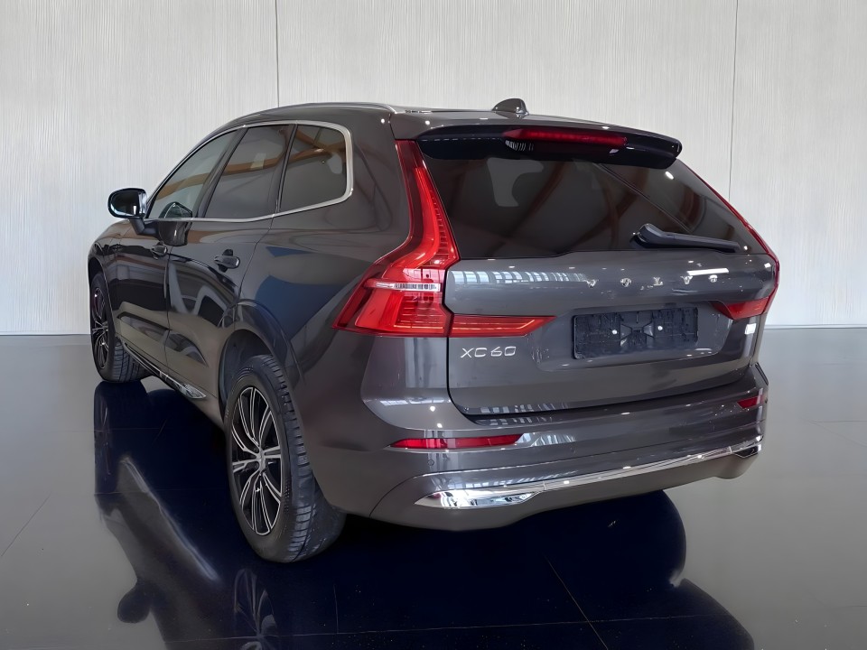 Volvo XC 60 Ultimate Bright Recharge (3)