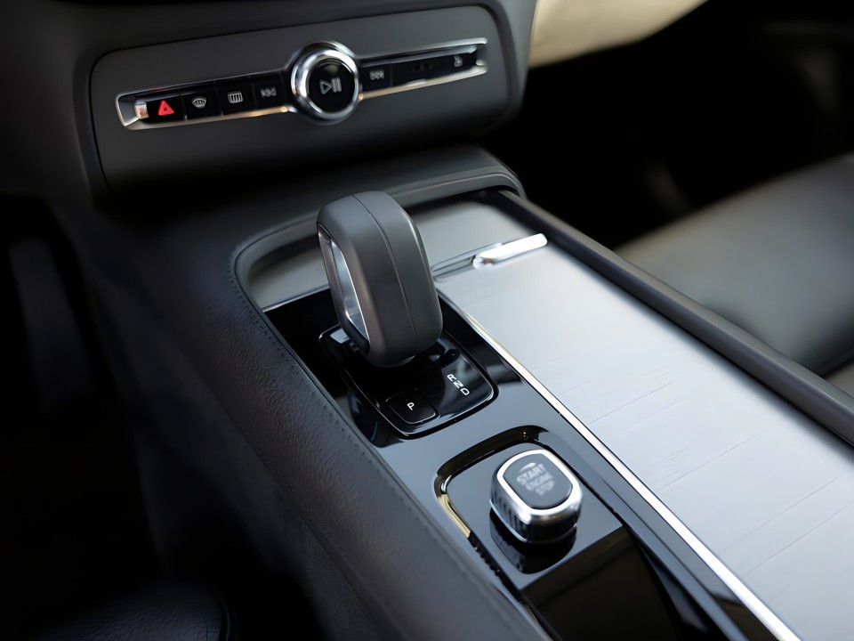 Volvo XC 90 T8 Recharge AWD Inscription Expression - foto 12