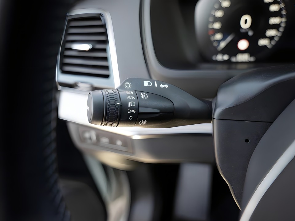 Volvo XC 90 T8 Recharge AWD Inscription Expression - foto 11