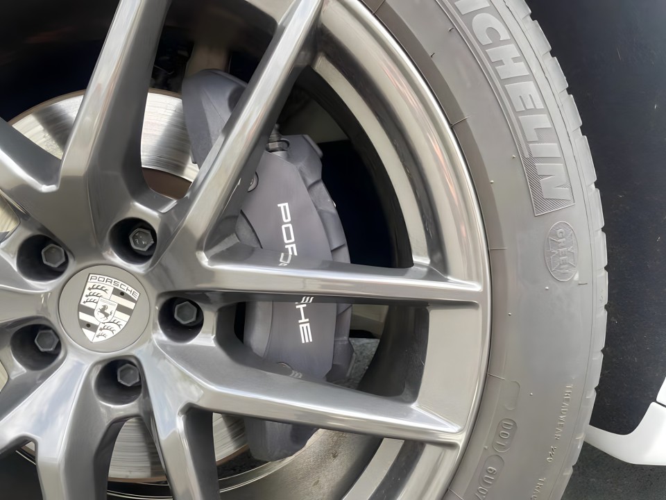 Porsche Macan T - foto 27