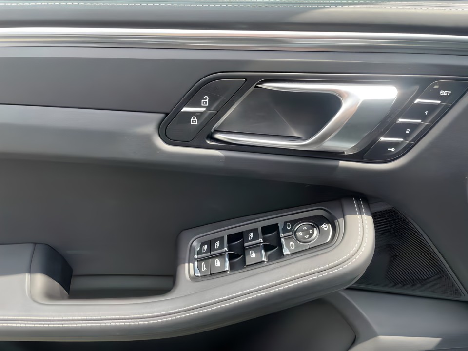 Porsche Macan T - foto 15