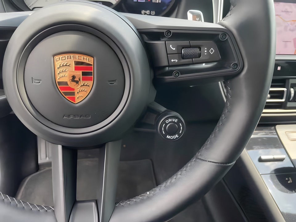 Porsche Macan T - foto 11