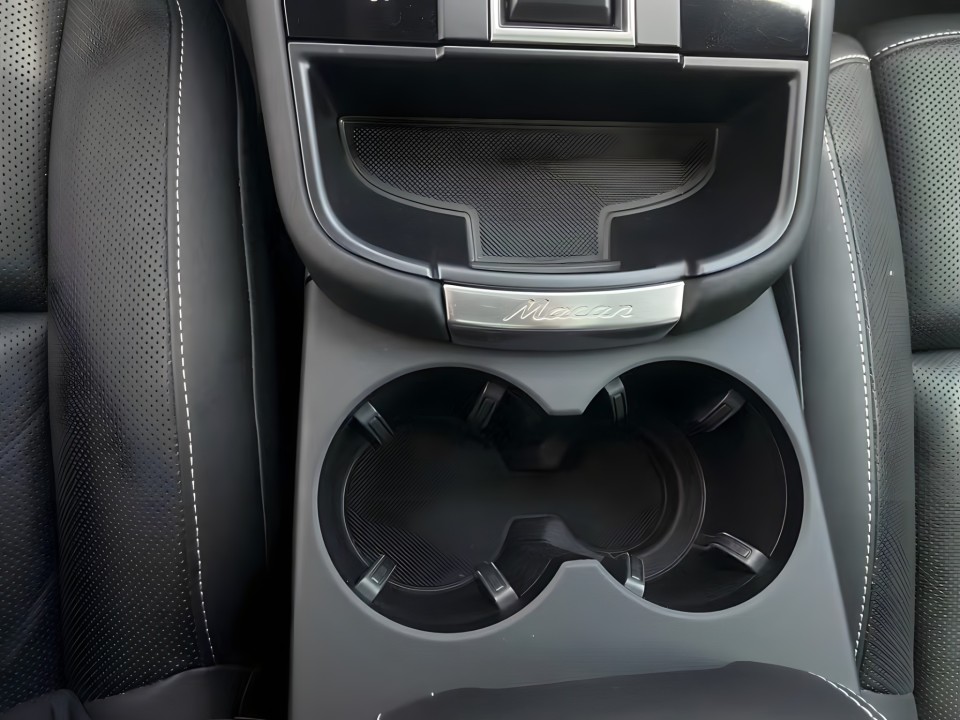 Porsche Macan T - foto 13