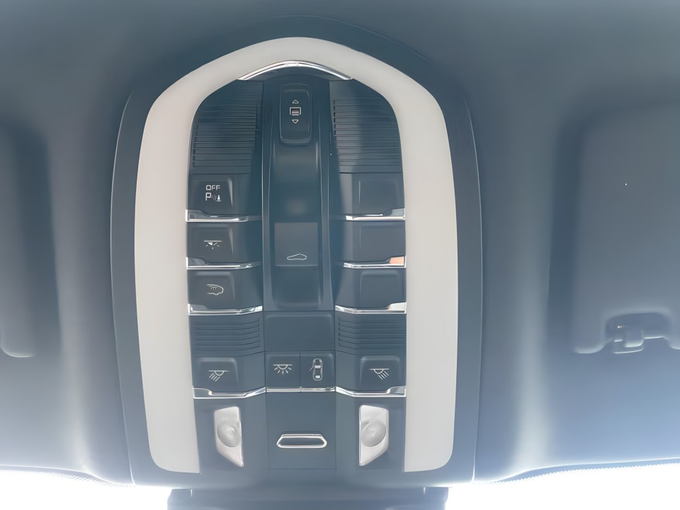 Porsche Macan T - foto 20