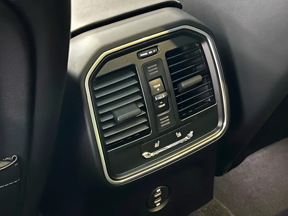 Porsche Macan - foto 16