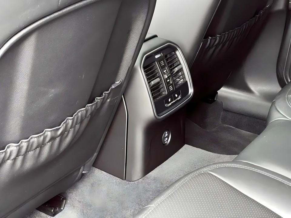 Porsche Macan - foto 12