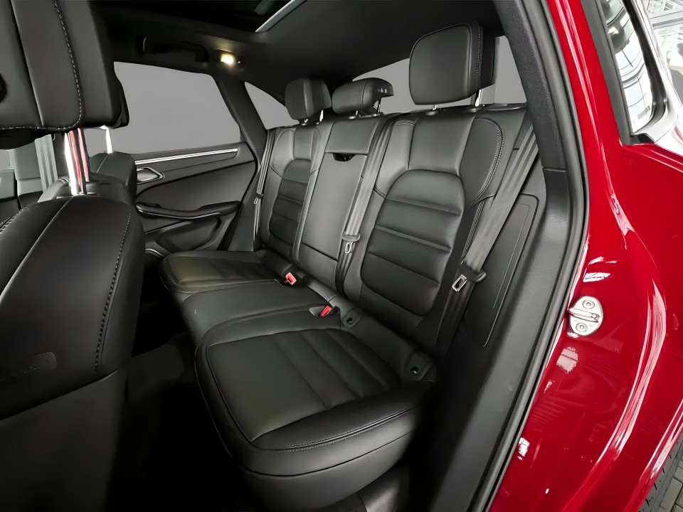 Porsche Macan - foto 9