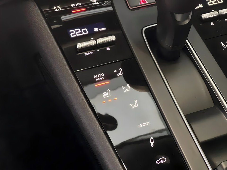 Porsche Macan - foto 14