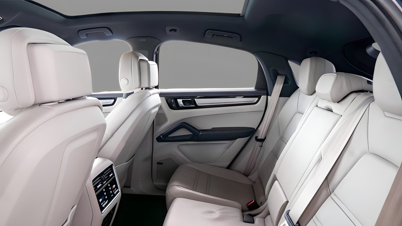 Porsche Cayenne Coupe E-Hybrid Platinum Edition - foto 20